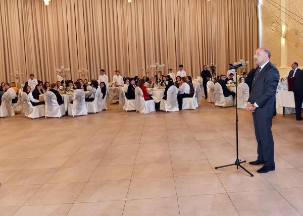 Sumqayıtda Beynəlxalq Müəllimlər Günü qeyd edilib – FOTOLAR