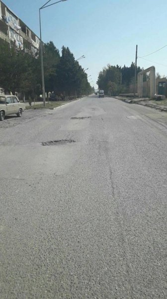 Sumqayıtda bu mikrorayonun yolları bərbad haldadır - FOTOLAR