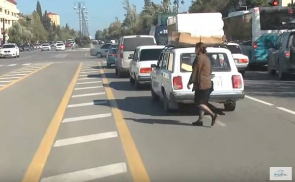 Sumqayıtda həyatlarıyla oynayanlar - VİDEO + FOTO