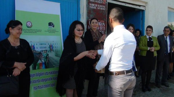 Cəbhəyani bölgələrdə şagirdlərin vətənpərvərlik mövzusunda inşa musabiqəsi keçirilib - FOTOLAR Cəbhəyani bölgələrdə şagirdlərin vətənpərvərlik mövzusunda inşa musabiqəsi keçirilib - FOTOLAR