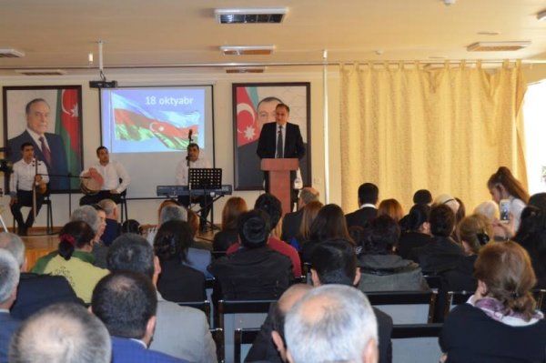 Sumqayıtın mədəniyyət müəssisələrində Dövlət Müstəqilliyi günü münasibətilə silsilə tədbirlər keçirilib - FOTOLAR