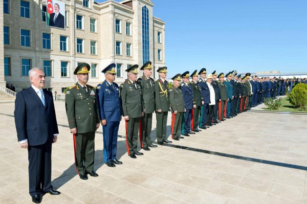 Naxçıvanda hərbi parad keçirilib (FOTO)
