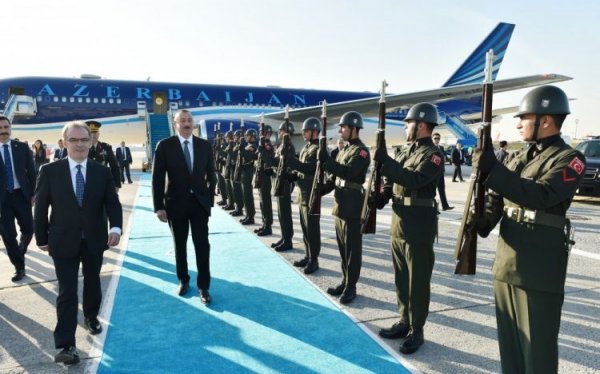 Ərdoğandan İlham Əliyevə xüsusi dəvət: Türkiyəyə getdi - FOTO