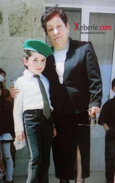 Sumqayıtın sevimli müəllimi -FOTOLARDA