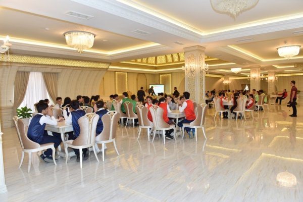 Sumqayıtda “Ekskalibur" Mayn Kampf”a qarşı: şəhərin qalibi hansı komanda oldu? - FOTOLAR Sumqayıtda “Ekskalibur" Mayn Kampf”a qarşı: şəhərin qalibi hansı komanda oldu? - FOTOLAR