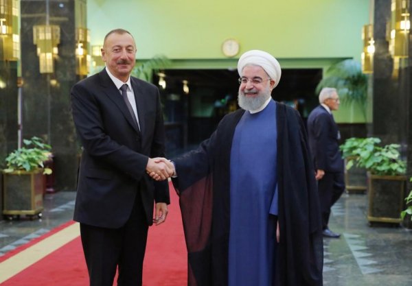 İlham Əliyev Ruhani ilə Qarabağdan danışdı - FOTO İlham Əliyev Ruhani ilə Qarabağdan danışdı - FOTO