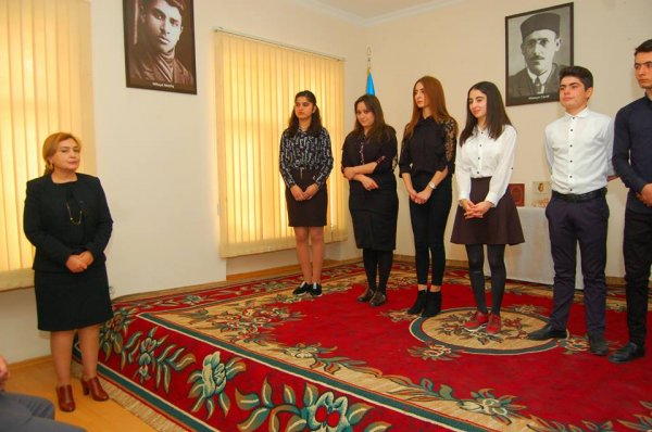 Sumqayıtda Hüseyn Cavidin 135 illik yubileyinə həsr olunmuş tədbir keçirilib - FOTOLAR Sumqayıtda Hüseyn Cavidin 135 illik yubileyinə həsr olunmuş tədbir keçirilib - FOTOLAR