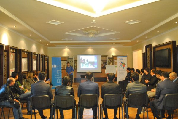 RİİB-in könüllülük proqramı çərçivəsində ilk ay üzrə fəaliyyətə yekun vurulub - FOTOLAR RİİB-in könüllülük proqramı çərçivəsində ilk ay üzrə fəaliyyətə yekun vurulub - FOTOLAR