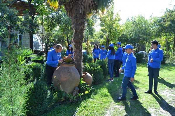 RİİB-in könüllülük proqramı çərçivəsində ilk ay üzrə fəaliyyətə yekun vurulub - FOTOLAR RİİB-in könüllülük proqramı çərçivəsində ilk ay üzrə fəaliyyətə yekun vurulub - FOTOLAR