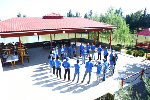 RİİB-in könüllülük proqramı çərçivəsində ilk ay üzrə fəaliyyətə yekun vurulub - FOTOLAR RİİB-in könüllülük proqramı çərçivəsində ilk ay üzrə fəaliyyətə yekun vurulub - FOTOLAR