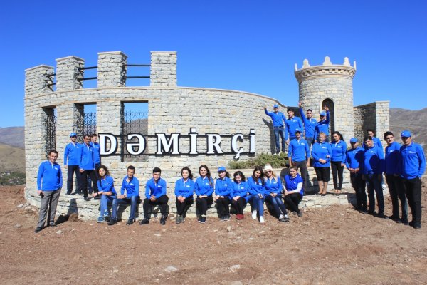 RİİB-in könüllülük proqramı çərçivəsində ilk ay üzrə fəaliyyətə yekun vurulub - FOTOLAR RİİB-in könüllülük proqramı çərçivəsində ilk ay üzrə fəaliyyətə yekun vurulub - FOTOLAR