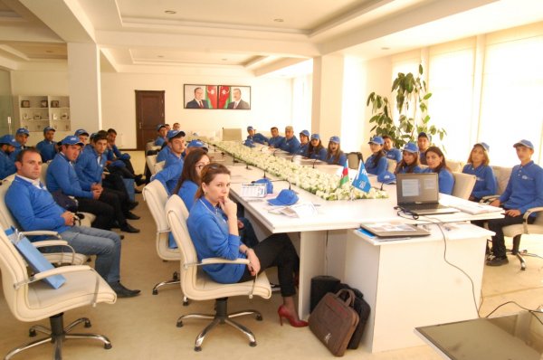 RİİB-in könüllülük proqramı çərçivəsində ilk ay üzrə fəaliyyətə yekun vurulub - FOTOLAR RİİB-in könüllülük proqramı çərçivəsində ilk ay üzrə fəaliyyətə yekun vurulub - FOTOLAR