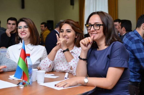 Sumqayıtda müəssisələr bu dəfə bilik meydanında güclərini sınadılar - FOTOLAR Sumqayıtda müəssisələr bu dəfə bilik meydanında güclərini sınadılar - FOTOLAR