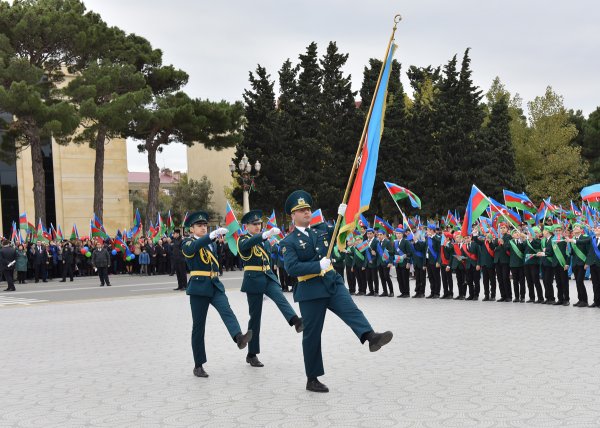 Sumqayıtda möhtəşəm BAYRAQ BAYRAMI – FOTOLAR Sumqayıtda möhtəşəm BAYRAQ BAYRAMI – FOTOLAR