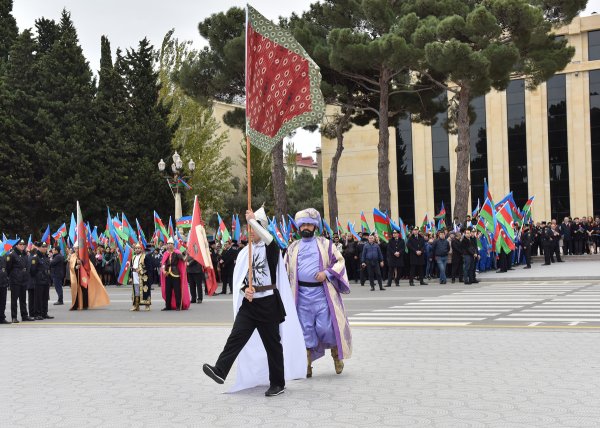 Sumqayıtda möhtəşəm BAYRAQ BAYRAMI – FOTOLAR Sumqayıtda möhtəşəm BAYRAQ BAYRAMI – FOTOLAR