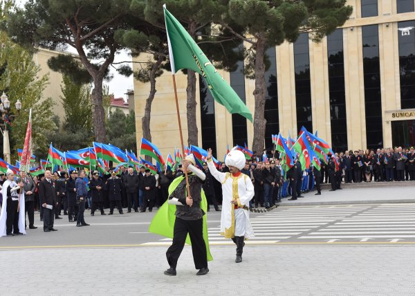 Sumqayıtda möhtəşəm BAYRAQ BAYRAMI – FOTOLAR Sumqayıtda möhtəşəm BAYRAQ BAYRAMI – FOTOLAR