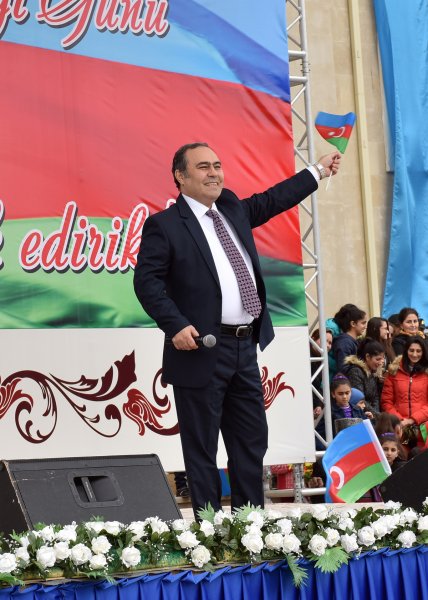 Sumqayıtda möhtəşəm BAYRAQ BAYRAMI – FOTOLAR Sumqayıtda möhtəşəm BAYRAQ BAYRAMI – FOTOLAR