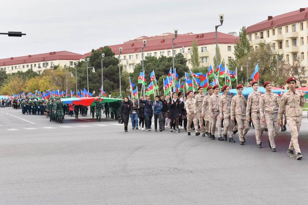 Sumqayıtda möhtəşəm BAYRAQ BAYRAMI – FOTOLAR Sumqayıtda möhtəşəm BAYRAQ BAYRAMI – FOTOLAR