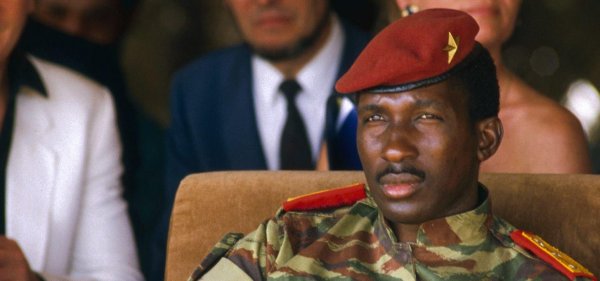Afrikanın ÇE GEVARASI: Ən kasıb və ən ədalətli prezident - TOMAS SANKARA Afrikanın ÇE GEVARASI: Ən kasıb və ən ədalətli prezident - TOMAS SANKARA