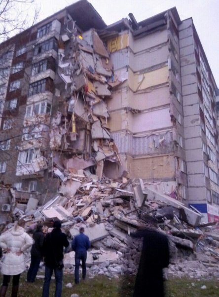  Yaşayış binası uçdu - ölənlər var - VİDEO + FOTO