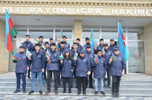 Qubadlı məktəbliləri Sumqayıtdan yola salındı - "Ölkəmizi tanıyaq” tur-aksiyası - FOTOLAR Qubadlı məktəbliləri Sumqayıtdan yola salındı - "Ölkəmizi tanıyaq” tur-aksiyası - FOTOLAR