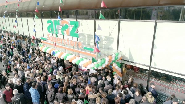 Sumqayıtda möhtəşəm açılış: Araz Supermarketlər şəbəkəsi ən böyük filialını istifadəyə verdi - VİDEO + FOTO