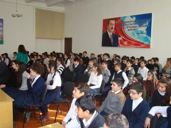 Sumqayıt məktəblərində Qarabağ qaziləri ilə görüşlər davam edir - FOTOLAR Sumqayıt məktəblərində Qarabağ qaziləri ilə görüşlər davam edir - FOTOLAR