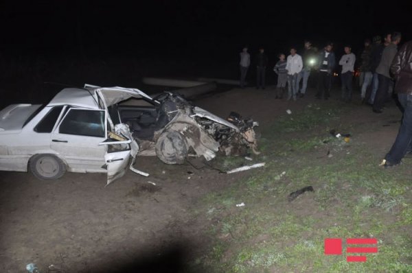 Azərbaycanda polislər qəzaya düşdü: Serjant öldü, baş leytenant yaralandı - FOTOLAR (YENİLƏNİB)