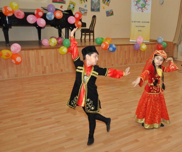 Sumqayıtda  “Uşaq hüquqları aylığı” çərçivəsində tədbirlər keçirilib - FOTOLAR
