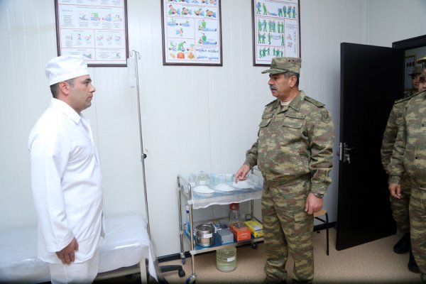 Hərbi Hava Qüvvələrinin yeni yaşayış kompleksinin açılışı olub Hərbi Hava Qüvvələrinin yeni yaşayış kompleksinin açılışı olub