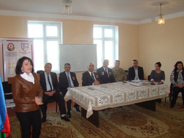 Sumqayıtda Qarabağ qazilərinin şagirdlərlə növbəti görüşü keçirildi - FOTOLAR Sumqayıtda Qarabağ qazilərinin şagirdlərlə növbəti görüşü keçirildi - FOTOLAR