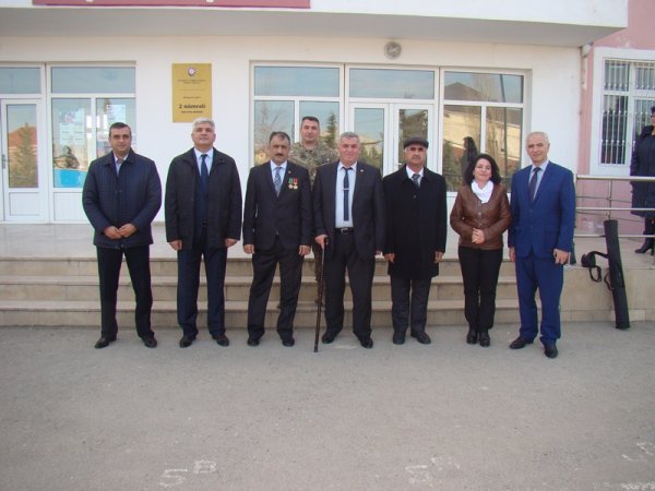 Sumqayıtda Qarabağ qazilərinin şagirdlərlə növbəti görüşü keçirildi - FOTOLAR Sumqayıtda Qarabağ qazilərinin şagirdlərlə növbəti görüşü keçirildi - FOTOLAR