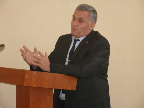 Sumqayıtda Qarabağ qazilərinin şagirdlərlə növbəti görüşü keçirildi - FOTOLAR Sumqayıtda Qarabağ qazilərinin şagirdlərlə növbəti görüşü keçirildi - FOTOLAR