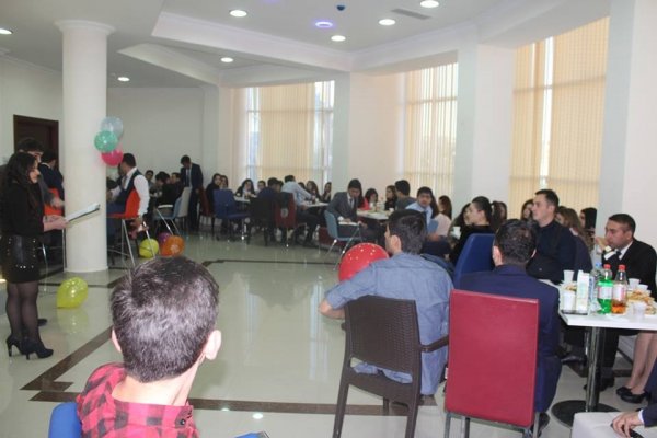 Sumqayıtda könüllü gənclər təltif olundu - FOTO 