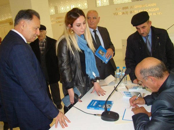 Sumqayıtda vətənpərvərlik "And"ı verildi - FOTOLAR