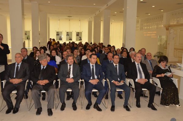 Sumqayıtda vətənpərvərlik "And"ı verildi - FOTOLAR