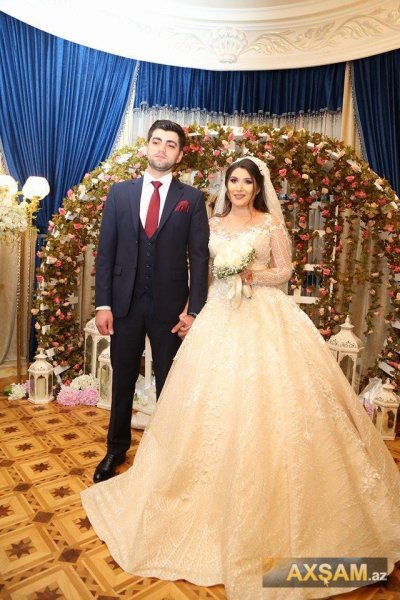 Könül Kərimovanın qızının toyundan FOTOLAR