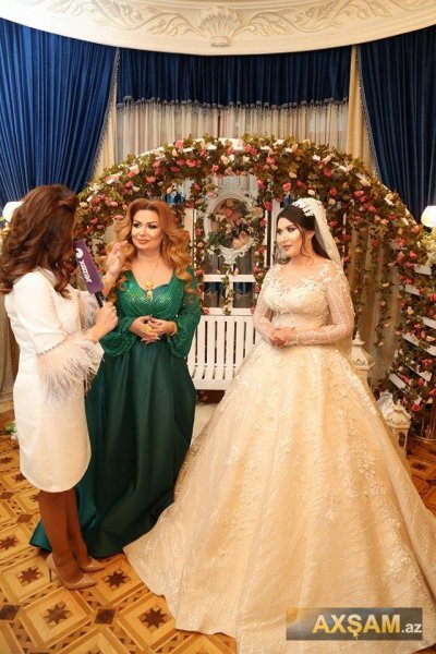 Könül Kərimovanın qızının toyundan FOTOLAR