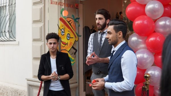 Sumqayıtda gənclərin sevimli məkanı: "London Pizza House" xidmətinizdə - FOTO