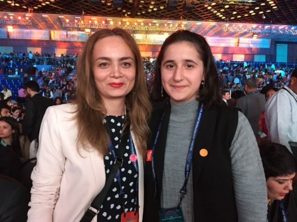 15 yaşlı azərbaycanlı qızın ixtirası İvanka Trampı heyran etdi - FOTO