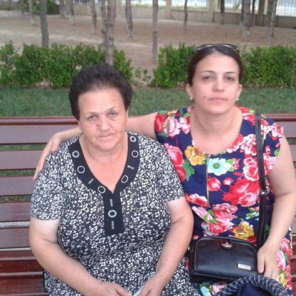 “Atam əlini saçıma qoyub: “qorxaqlar min kərə, mənim qızım kimi cəsurlar bir kərə öləcək” dedi“ – Nigar Almanqızı “Atam əlini saçıma qoyub: “qorxaqlar min kərə, mənim qızım kimi cəsurlar bir kərə öləcək” dedi“ – Nigar Almanqızı