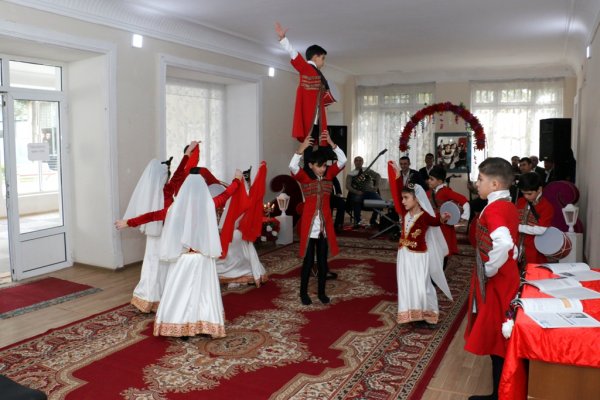 Sumqayıt Şəhər Mədəniyyət Evində bəstəkar Emin Sabitoğlunun 80 illiyi münasibətilə tədbir keçirilib - FOTO Sumqayıt Şəhər Mədəniyyət Evində bəstəkar Emin Sabitoğlunun 80 illiyi münasibətilə tədbir keçirilib - FOTO