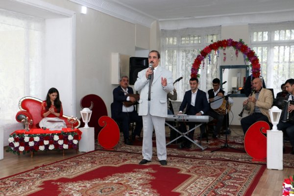 Sumqayıt Şəhər Mədəniyyət Evində bəstəkar Emin Sabitoğlunun 80 illiyi münasibətilə tədbir keçirilib - FOTO Sumqayıt Şəhər Mədəniyyət Evində bəstəkar Emin Sabitoğlunun 80 illiyi münasibətilə tədbir keçirilib - FOTO