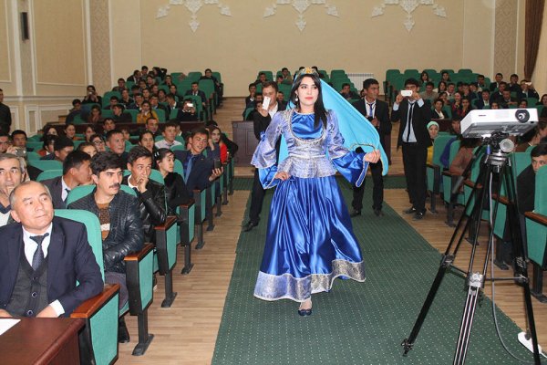Səmərqənddə Qarabağ geyimlərinin sərgisi keçirilib - FOTO Səmərqənddə Qarabağ geyimlərinin sərgisi keçirilib - FOTO