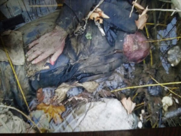 Polis Ağstafada tapılan meyitin əlamətlərini yaydı: "KƏPИM”,“ЯƏСЦ47... - FOTO