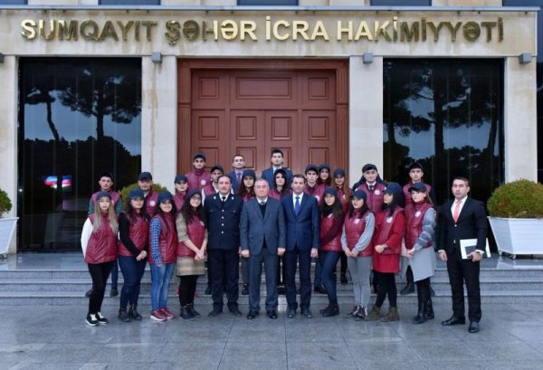 Sumqayıtın gənclərdən ibarət dəstəsi: 300-ə yaxın könüllünün təmənnasız fəaliyyəti  - FOTOLAR