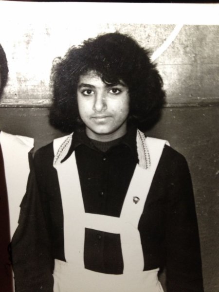 Sumqayıtlı müğənninin 35 il əvvəlki görüntüsü yayıldı - FOTO