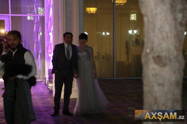 “Bozbash pictures”in Şöşüsü xanımı ilə - FOTO