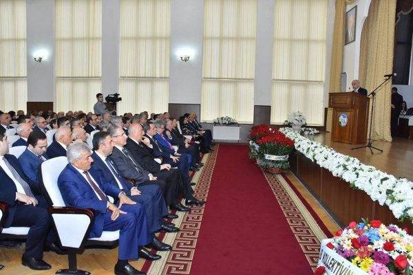 Sumqayıt Dövlət Universitetinin 55 illik yubileyi təntənə ilə qeyd edilib - FOTOLAR 