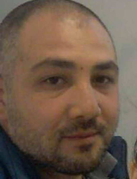 Ölən azərbaycanlının meyitini yandırmaq istəyirlər: ailəsi köməksiz qalıb - FOTOLAR Ölən azərbaycanlının meyitini yandırmaq istəyirlər: ailəsi köməksiz qalıb - FOTOLAR